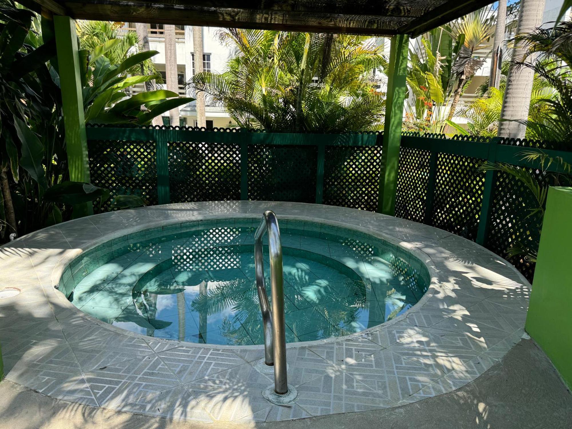 Marriott White Sands, Beachfront Condo At Negril Beach Club Extérieur photo