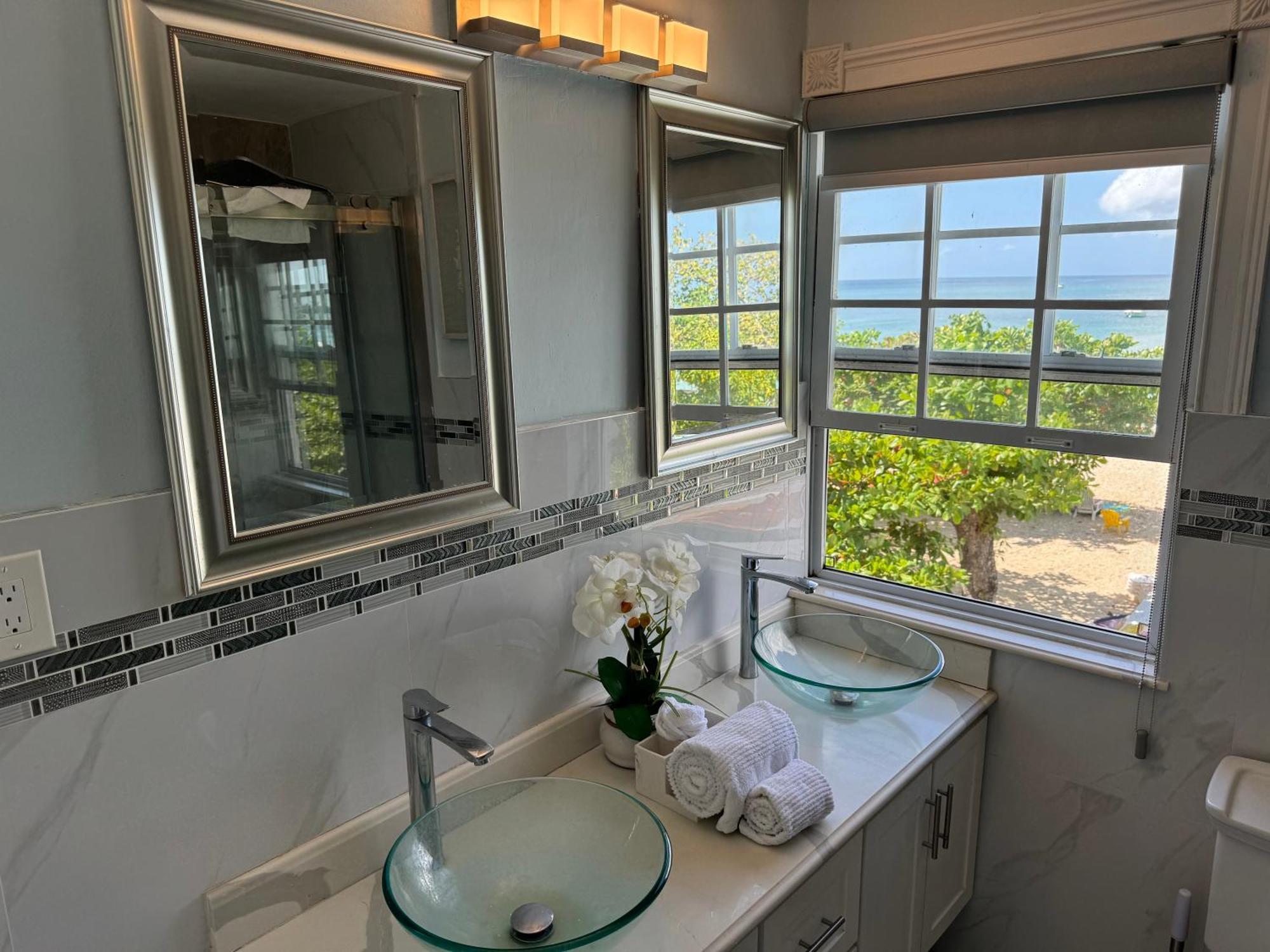 Marriott White Sands, Beachfront Condo At Negril Beach Club Extérieur photo